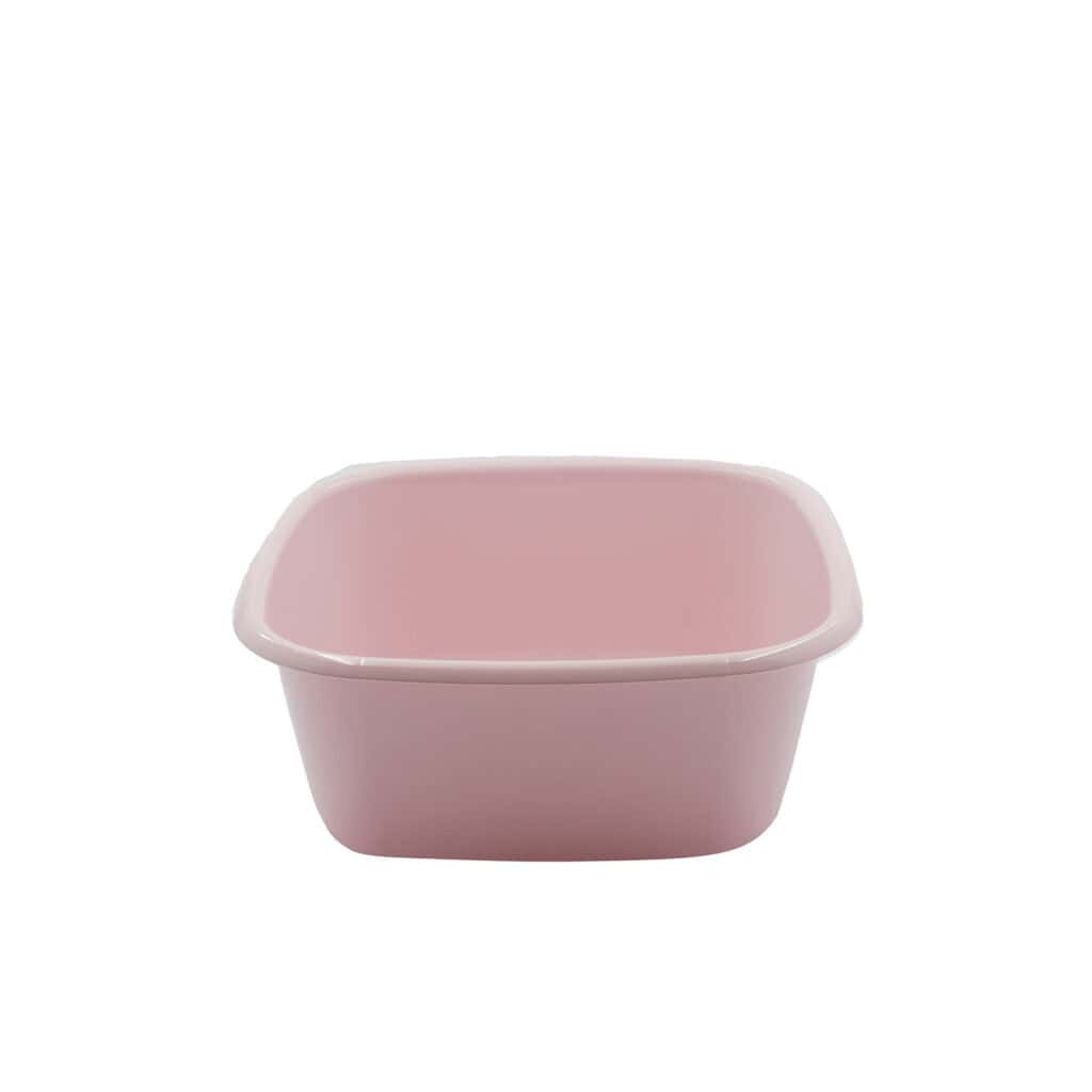 A square plastic bowl with a capacity of 14 litres, suitable for storing and preparing food in the home and in catering.